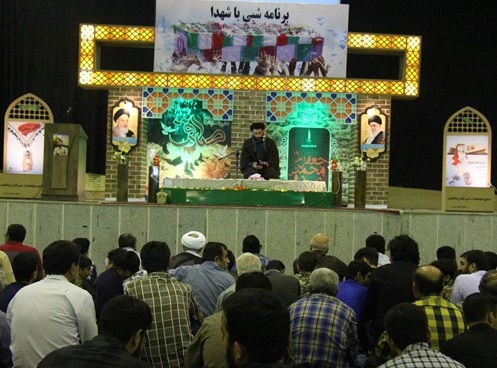 مراسم شبی با شهدا در حسینیه عاشقان ثارالله قائم‎شهر+تصاویر